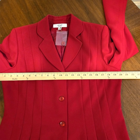 NWTs, Red Le Suit, Business Suit Pleated Jacket/Blazer,  A-Line Skirt, Size 12 - Picture 11 of 16